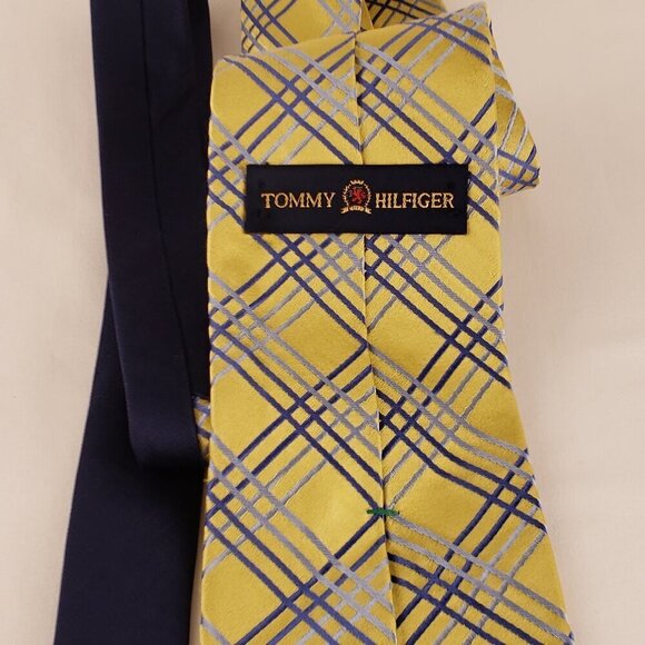 Tommy Hilfiger Blue and Yellow Mens Silk Tie 3.75" x 58" - Picture 3 of 6